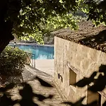 拉齐斯公寓酒店 4*