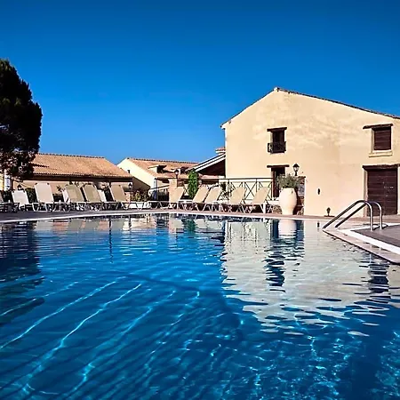 Apartahotel Razis