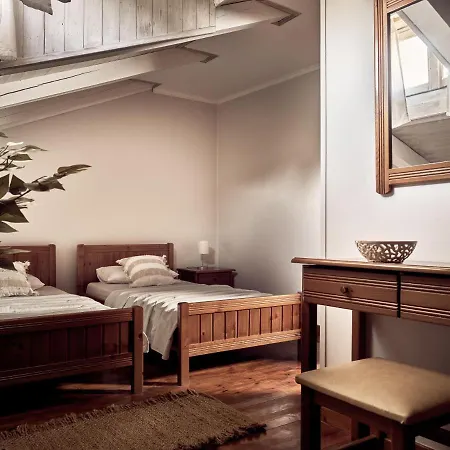 拉齐斯公寓酒店