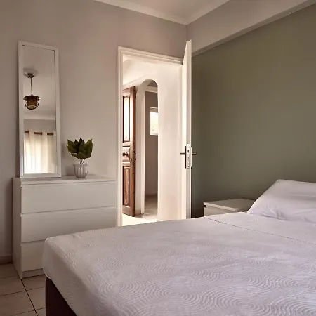Hotel de apartamente Razis