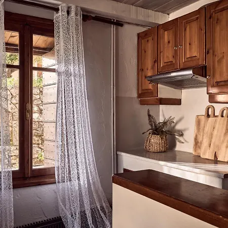 拉齐斯公寓酒店 4*